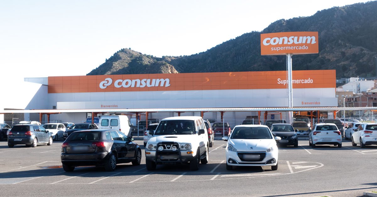 Nuevo supermercado de la cooperativa Consum en Torreagüera, Murcia