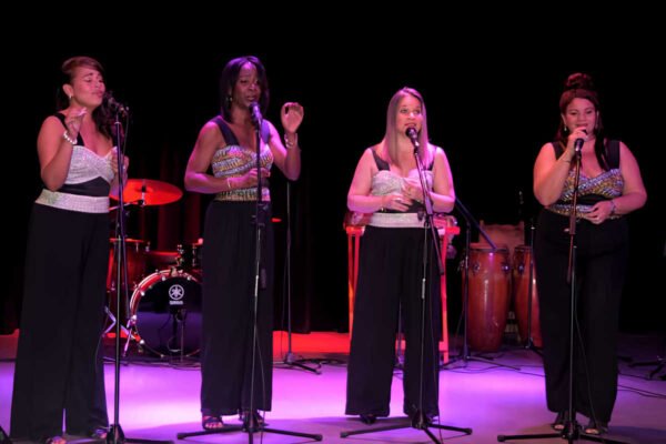 Cuarteto Vocal Vidas actuando en el Centro Cultural La Azacaya de Beniaján (Murcia) el 6 de junio de 2026