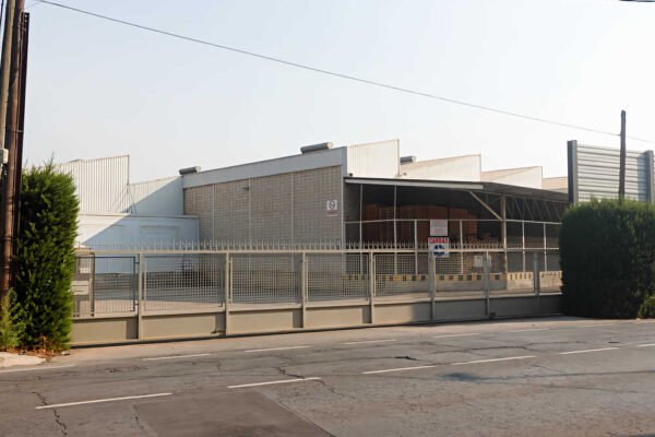Entrada de las instalaciones de Campounión en Beniaján, cuya actividad será trasladada a Fuente Álamo.