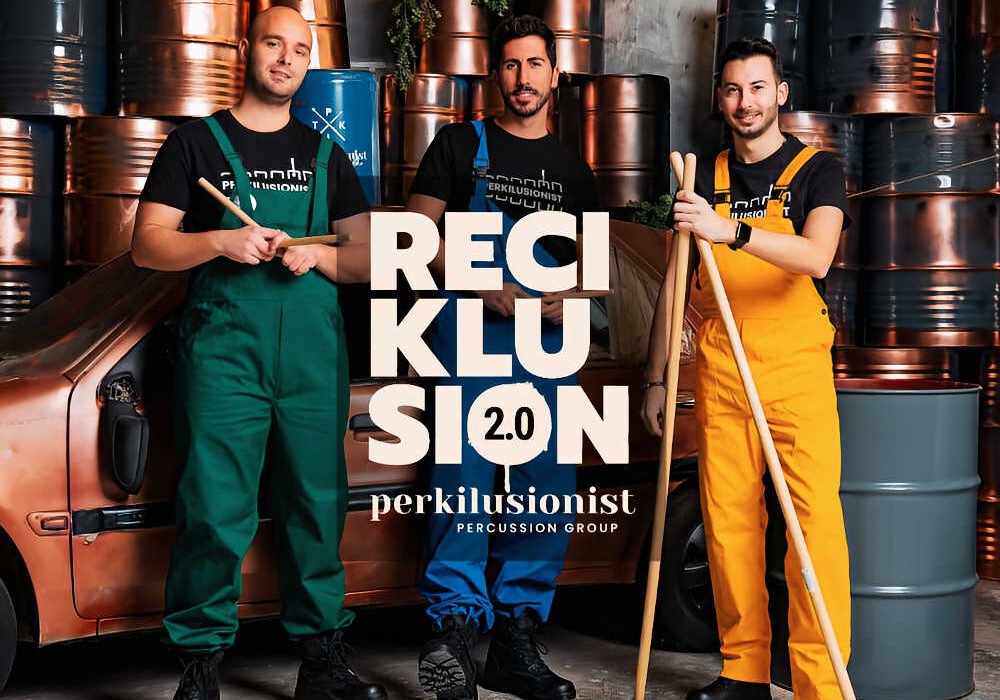 Cartel oficial de Reciklusión 2.0 de Perkilusionist con los tres percusionistas en el Auditorio de Beniaján