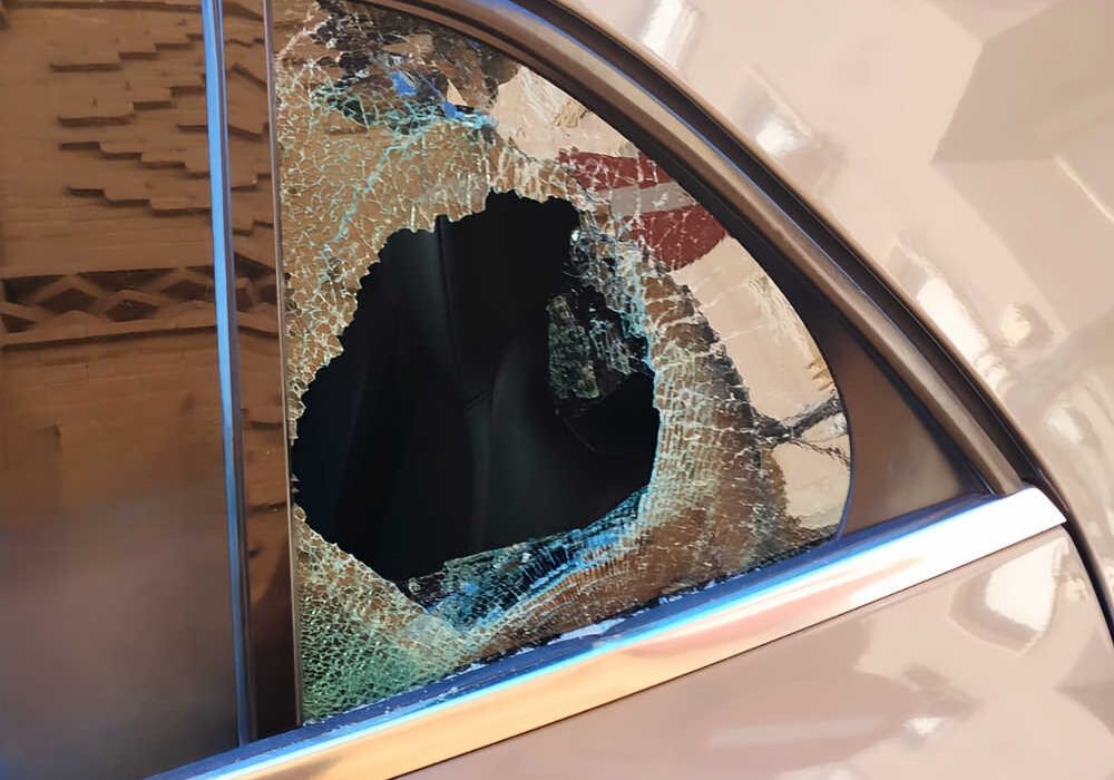 Robo en un vehículo en Beniaján tras la rotura de una luna