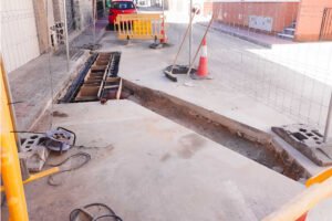 Nuevas obras de pluviales y apertura de zanjas en la calle Pedro Valdivia de San José de la Vega, Murcia.